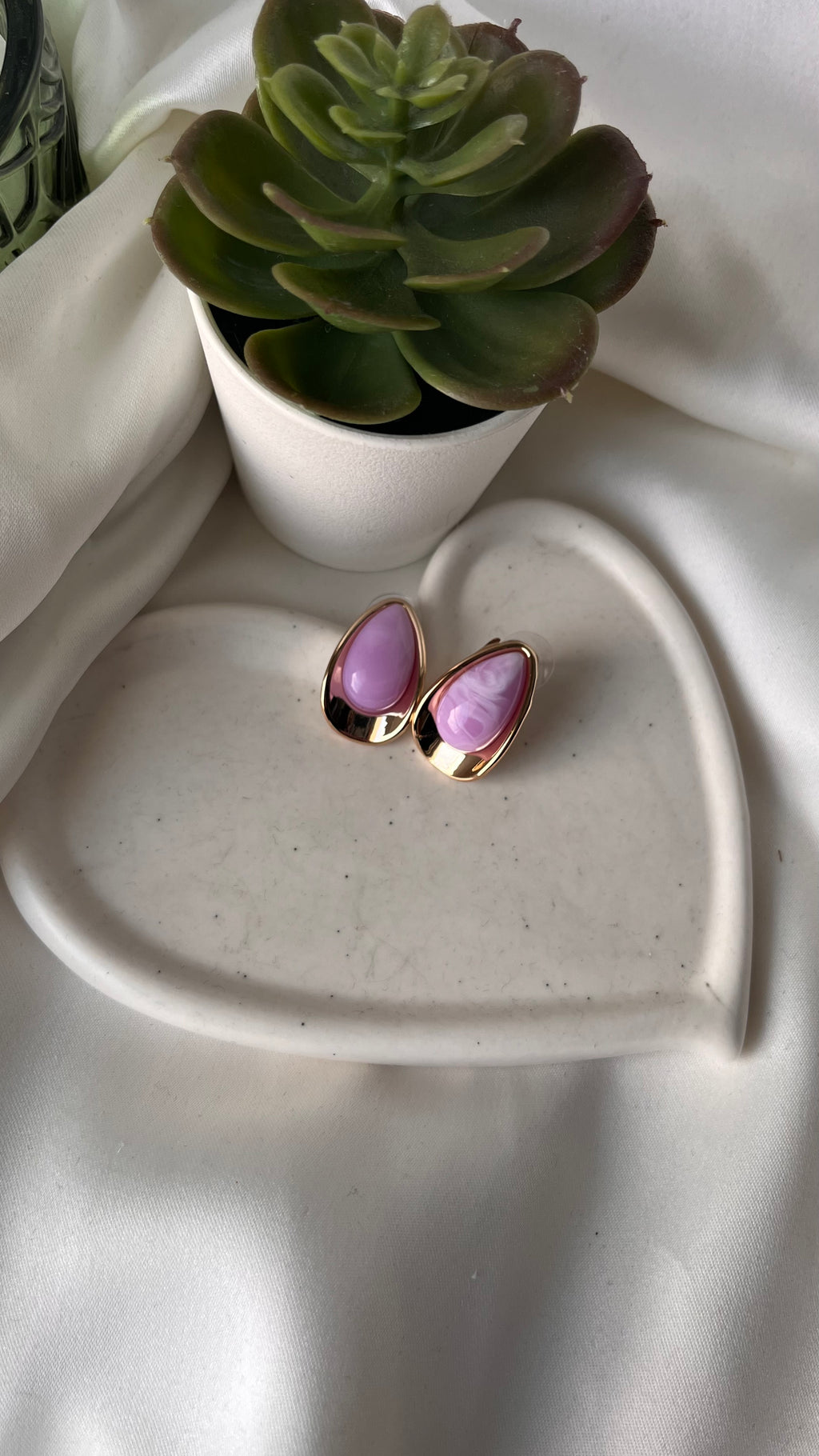 Vonia Lilac