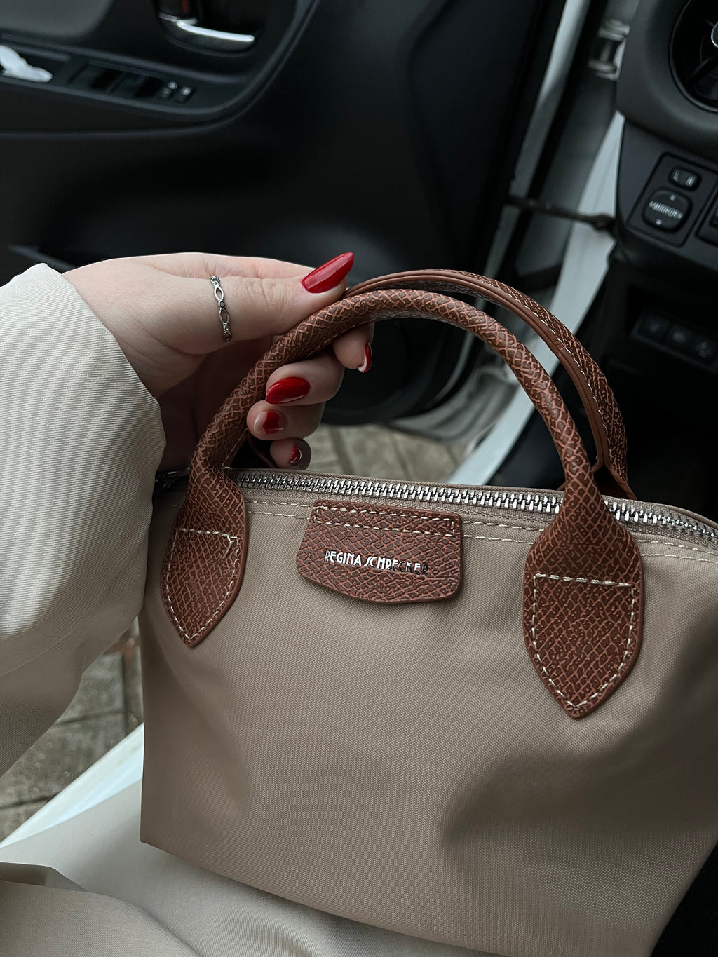 Lyon Taupe