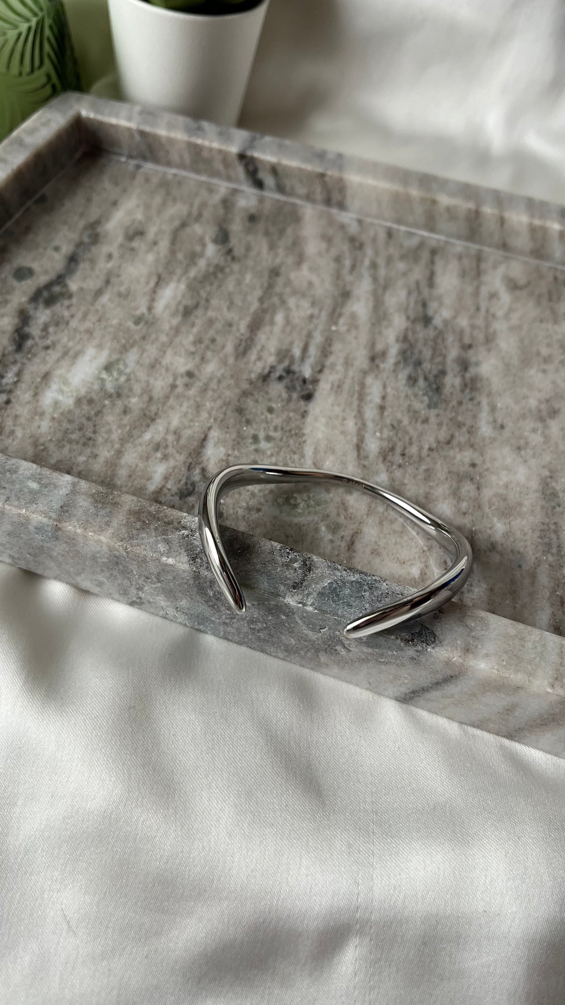 Minos Bracelet Silver