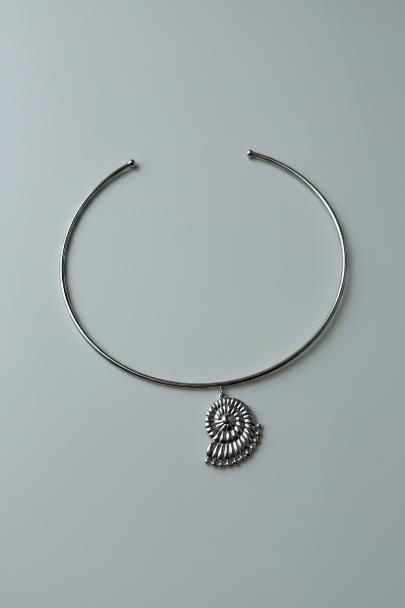 Silver Shell Choker