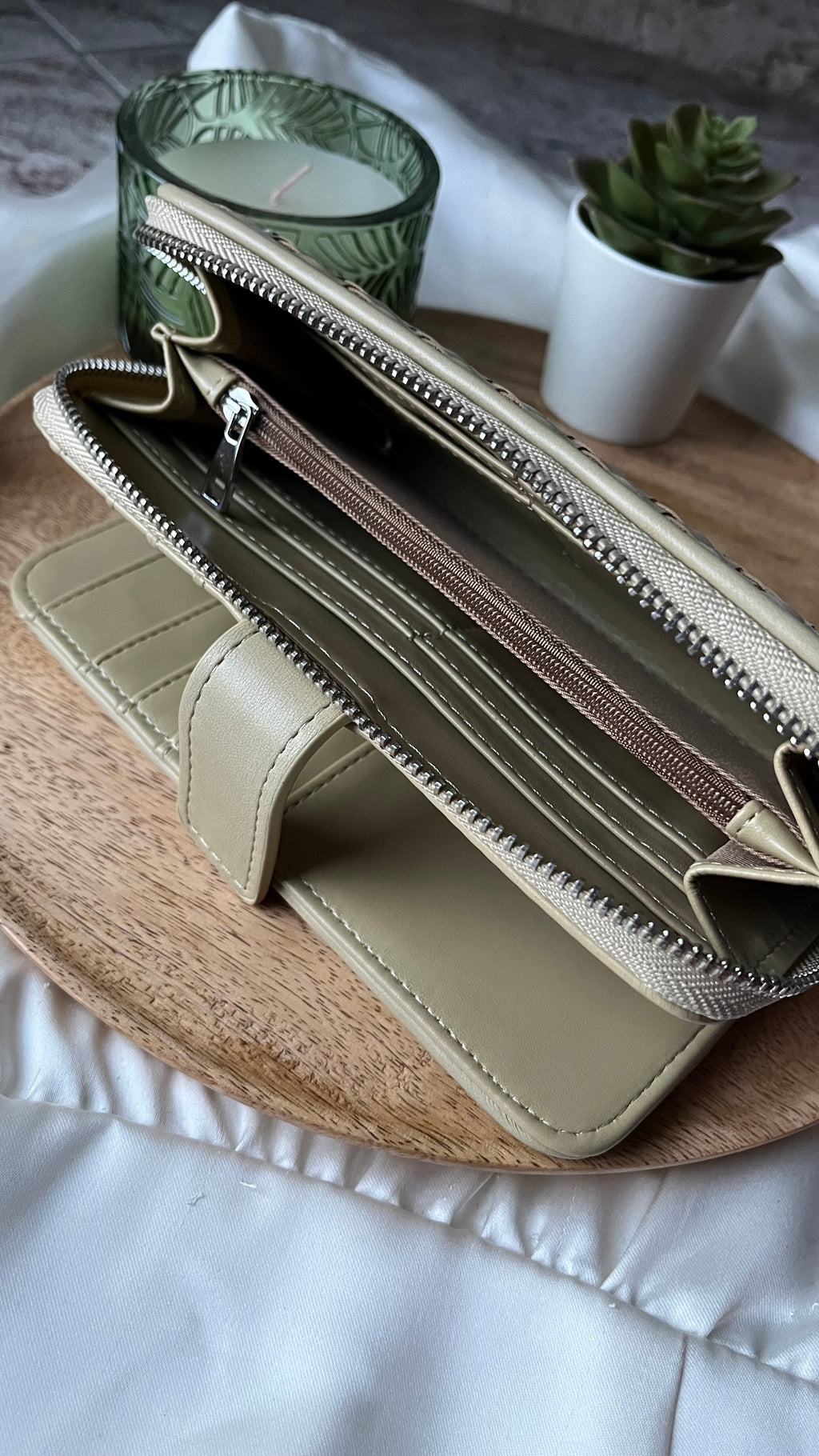 Élise Woven Leather Wallet Pistachio Light