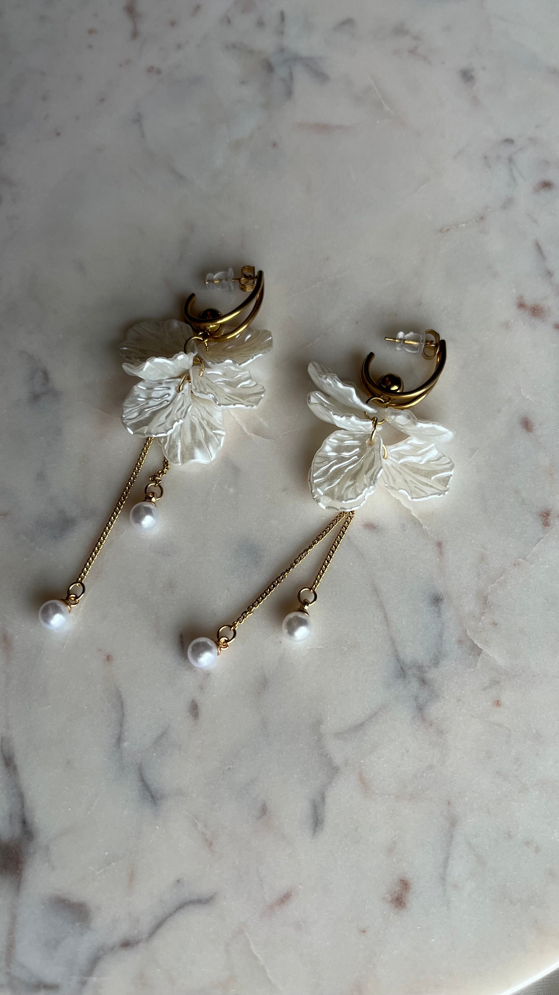 Lily earrings