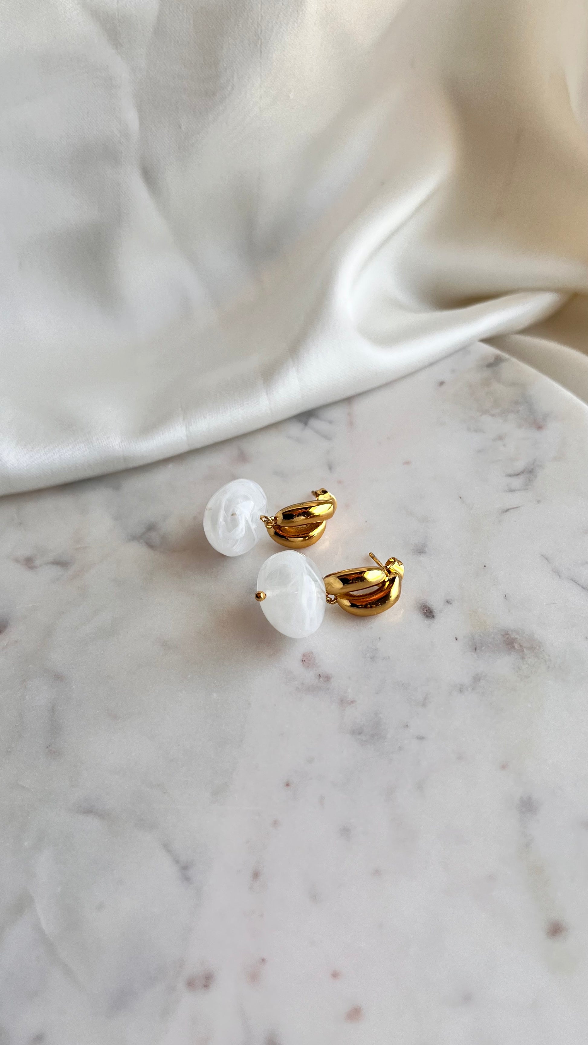 Earrings White Cloud