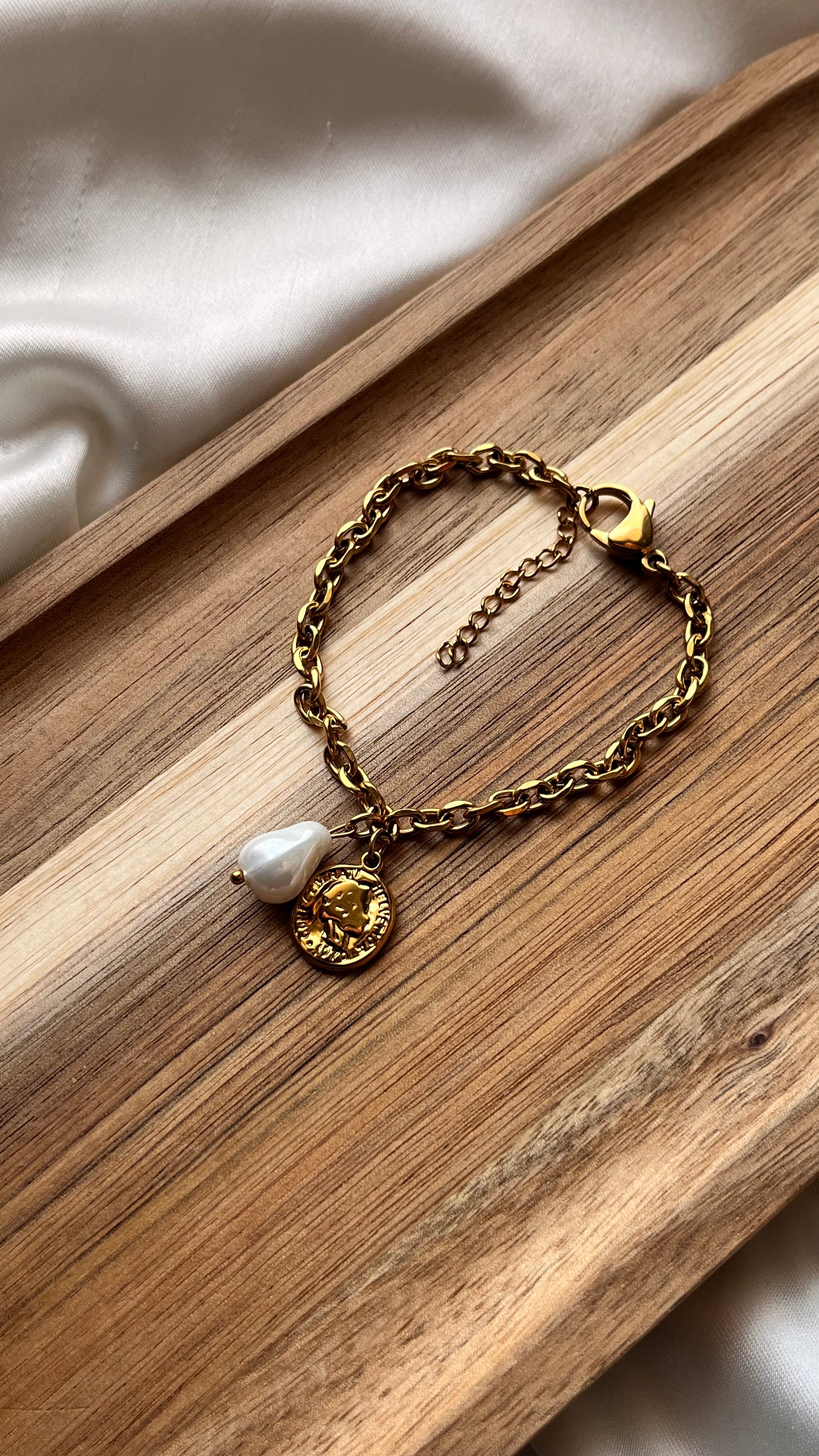 Bellini Pearl Bracelet (medium)