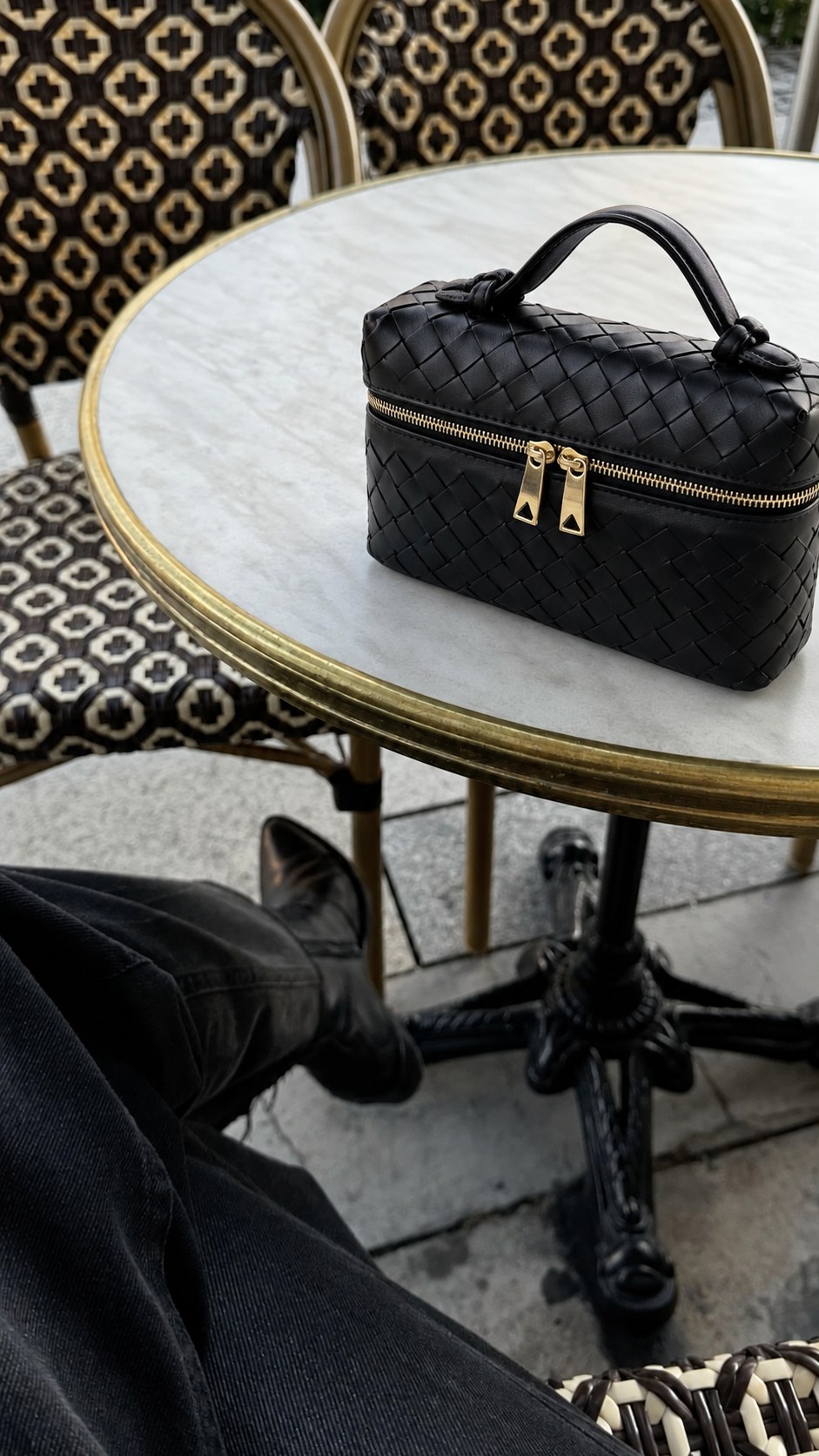 Paris Black