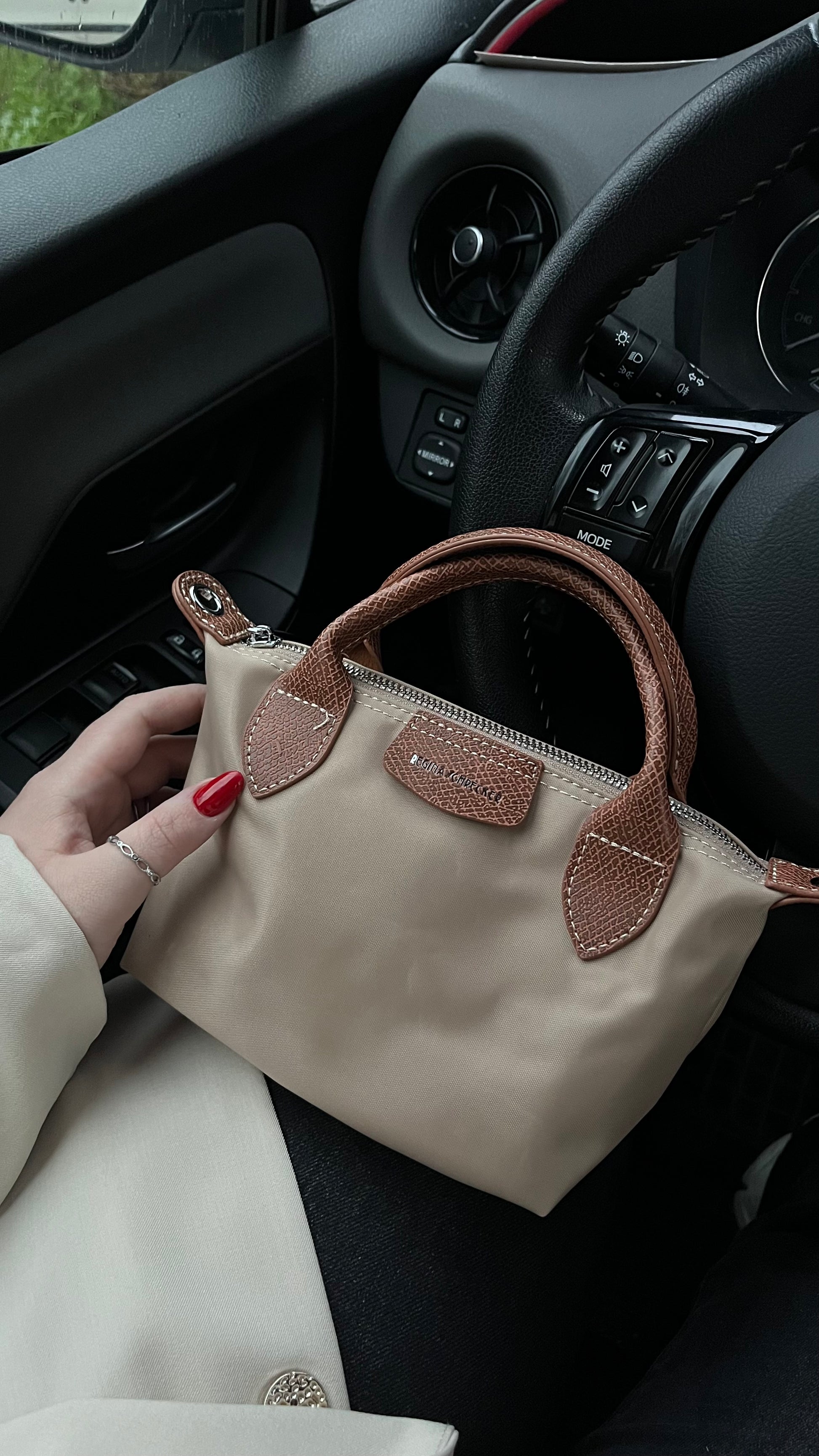 Lyon Taupe