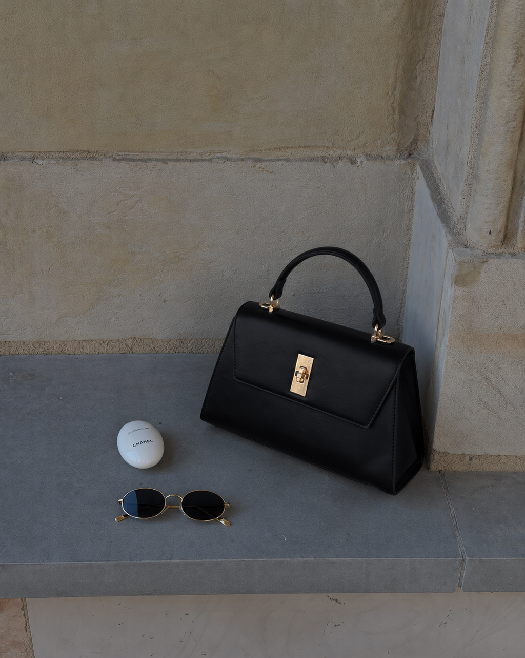 Monaco black