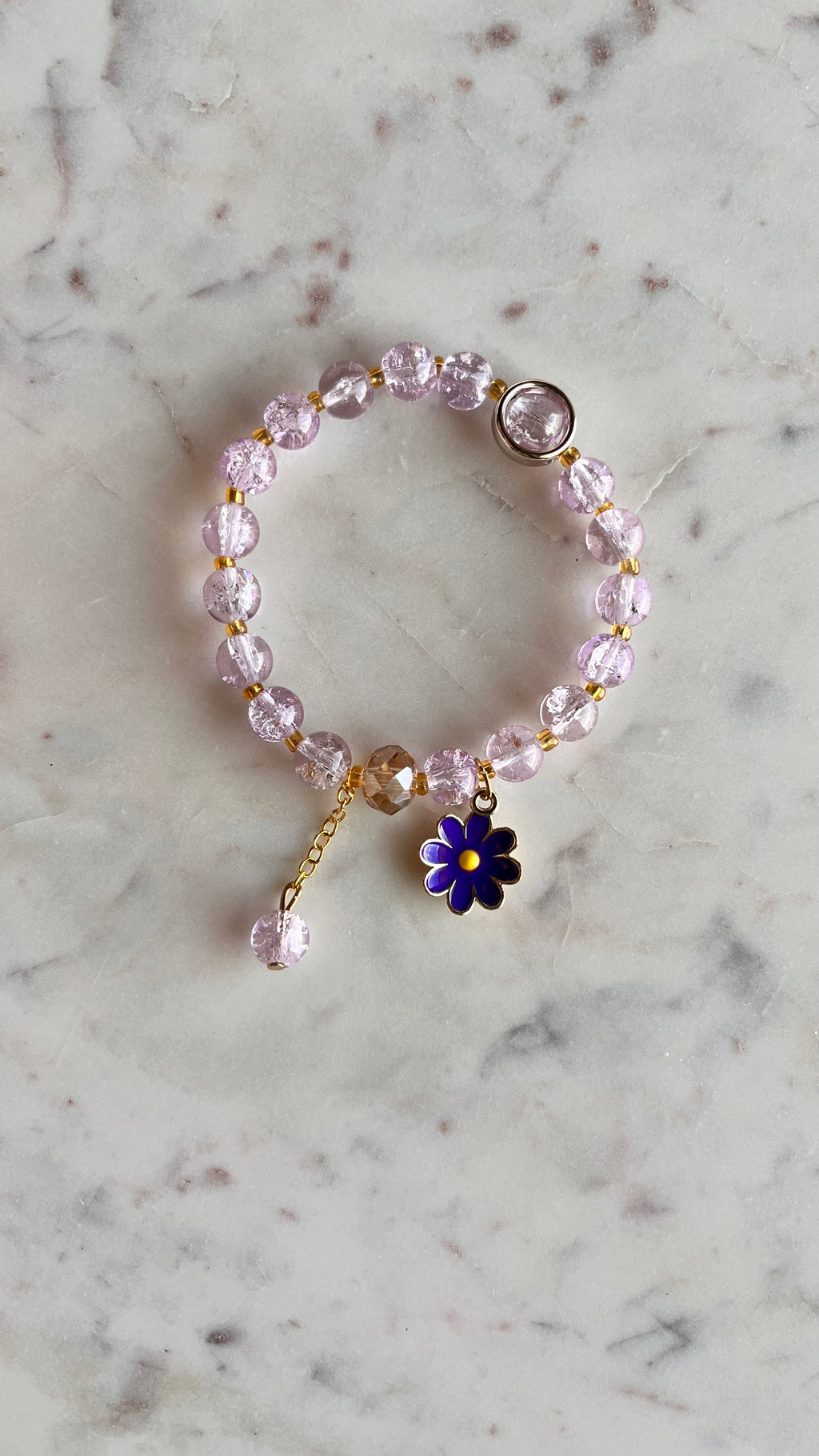 Lila flower bracelet