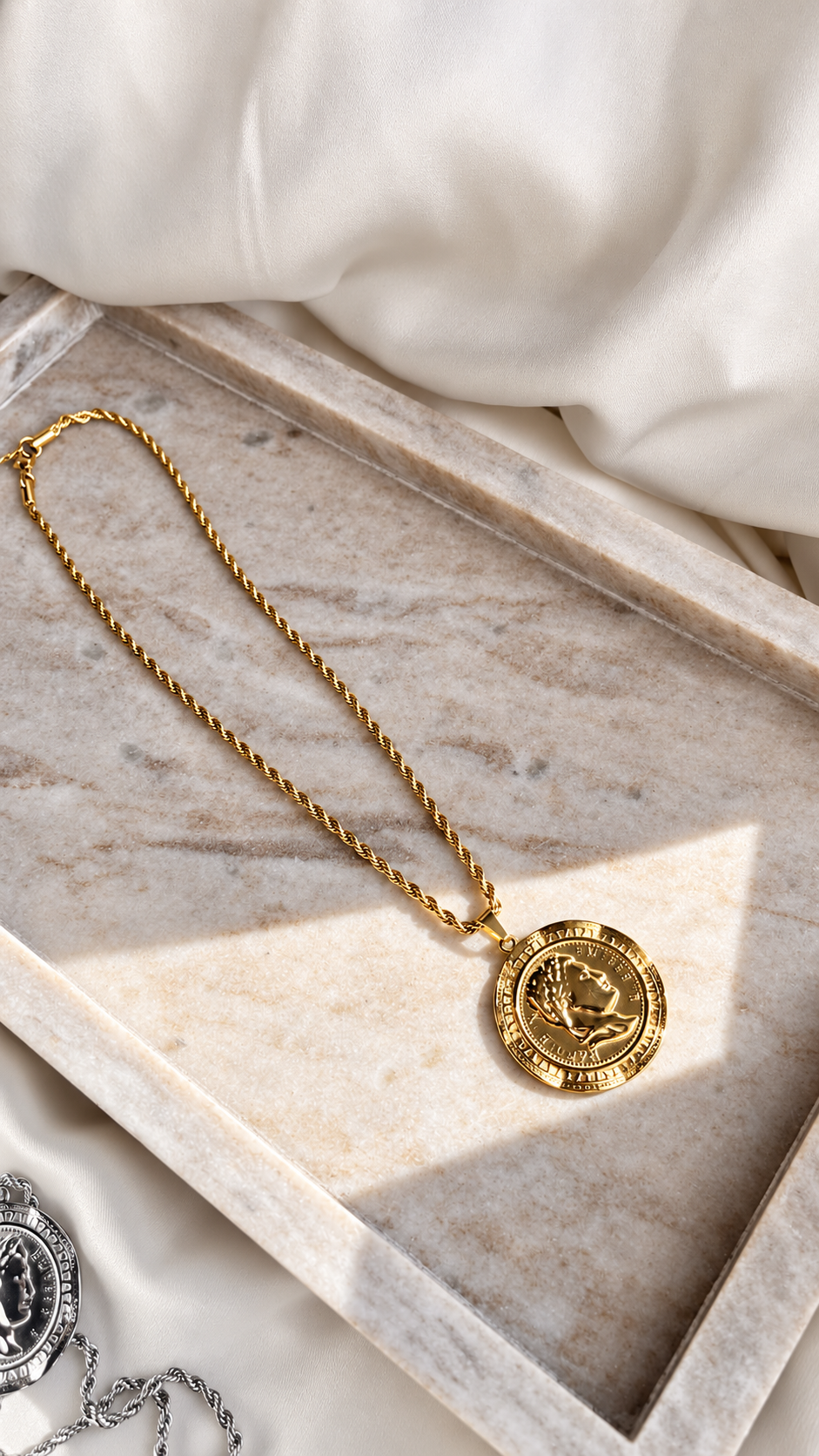Pythia Necklace