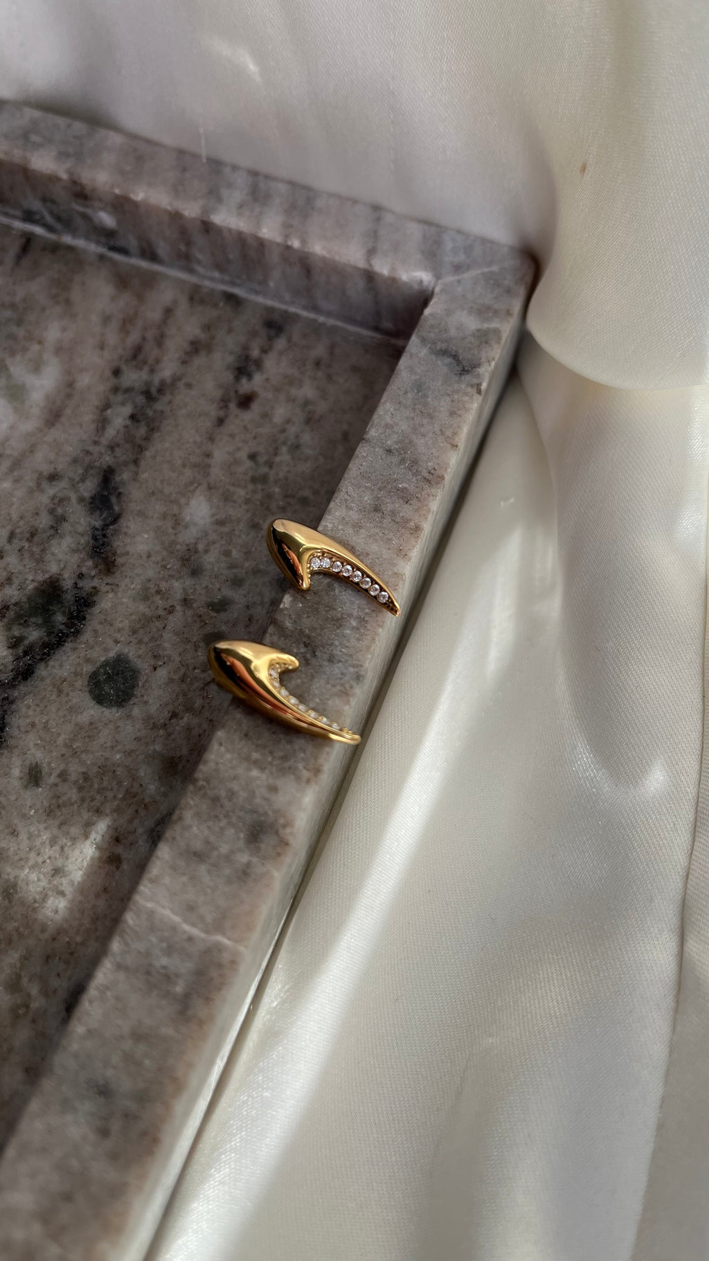 Flash Earrings