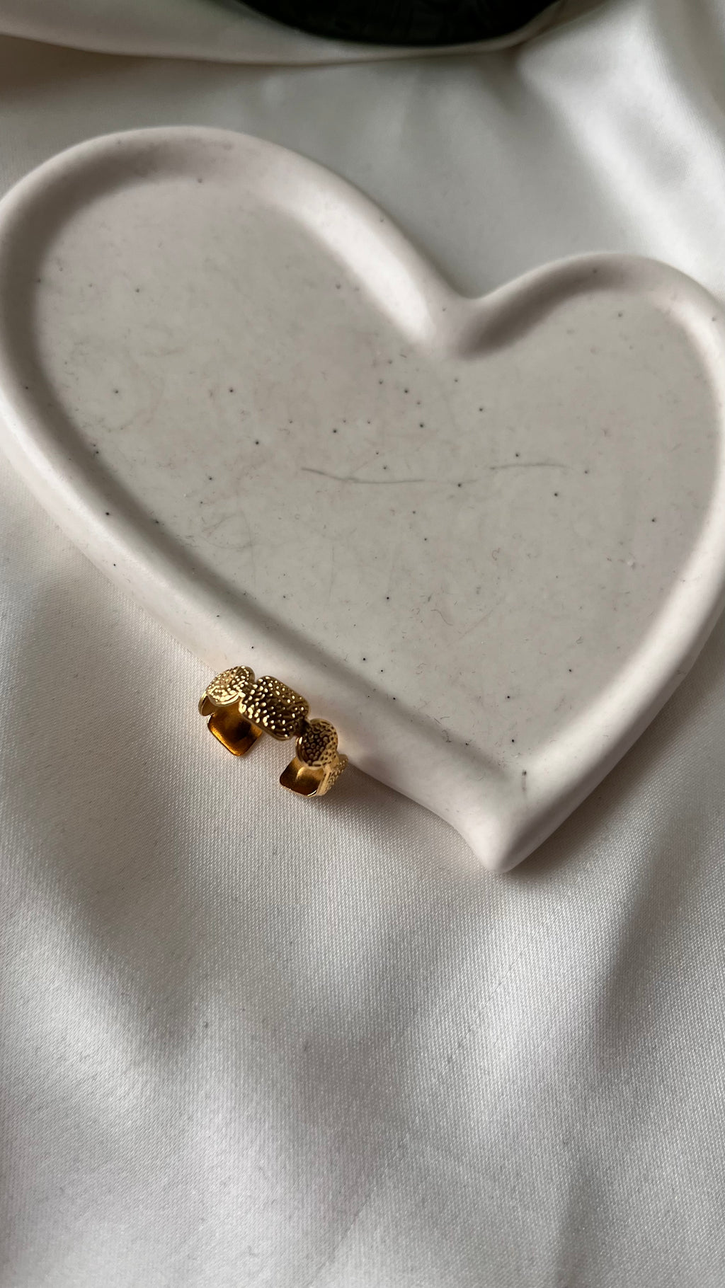 Sarah gold ring