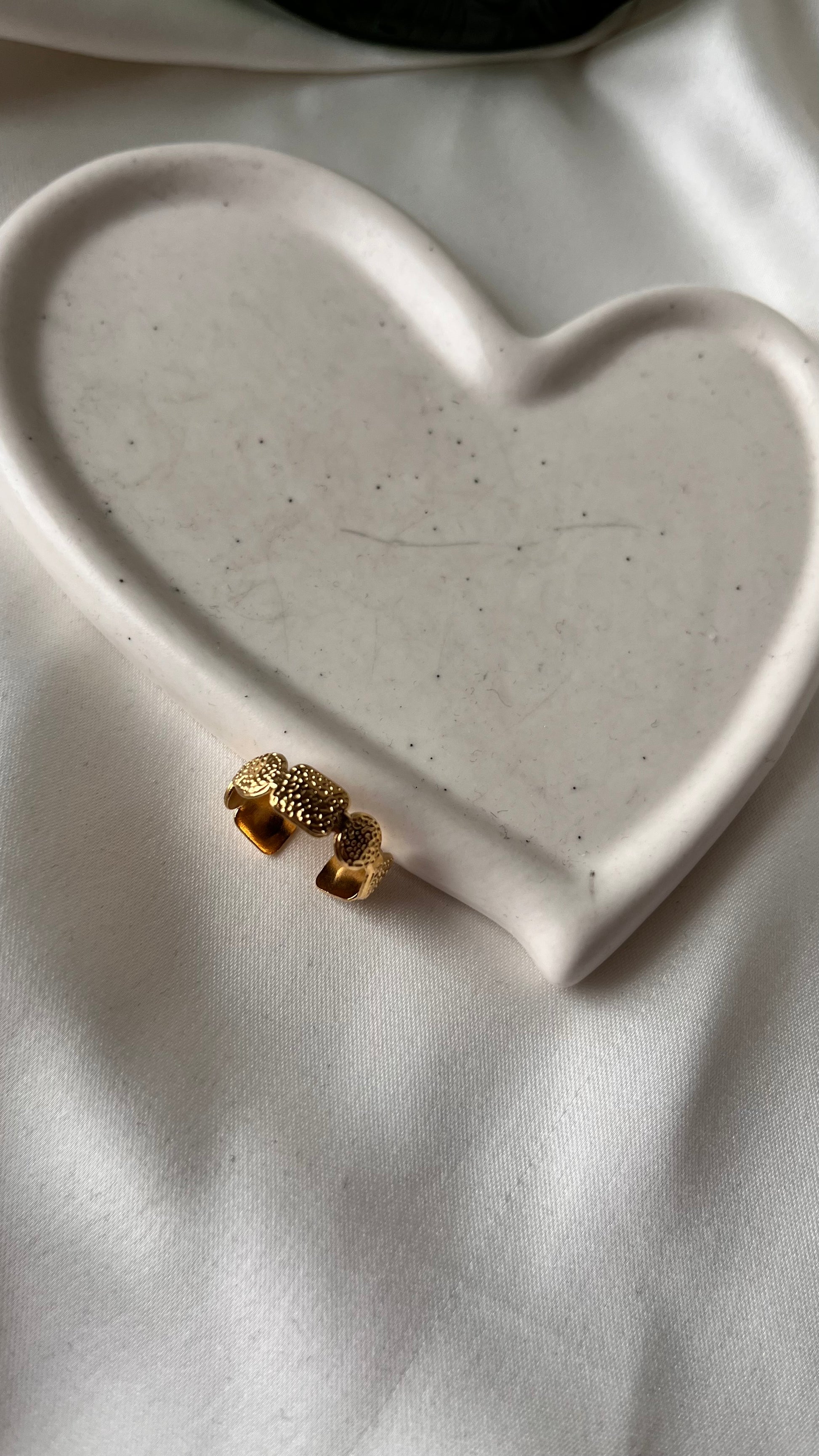 Sarah gold ring
