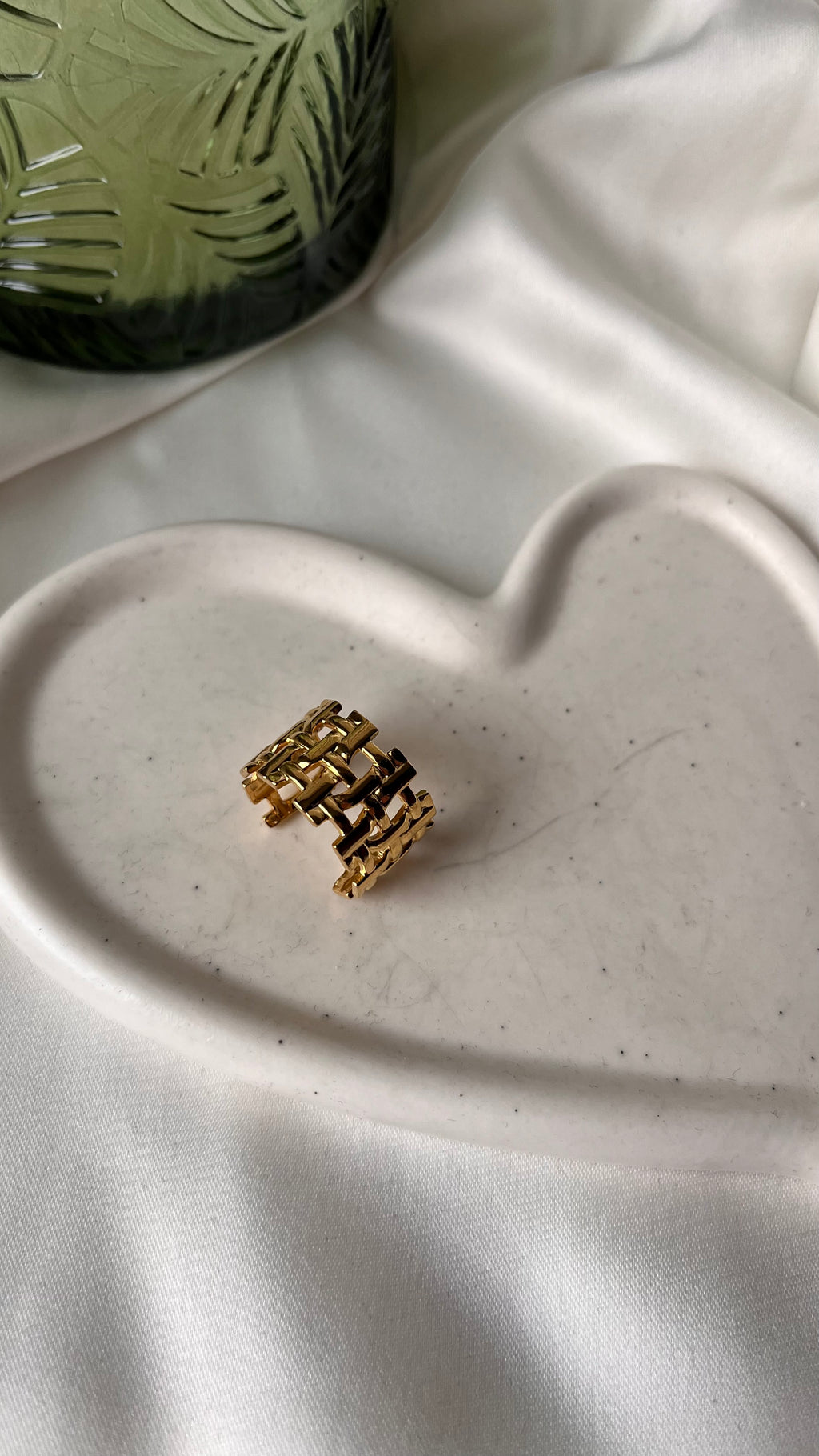 Bellamy gold ring