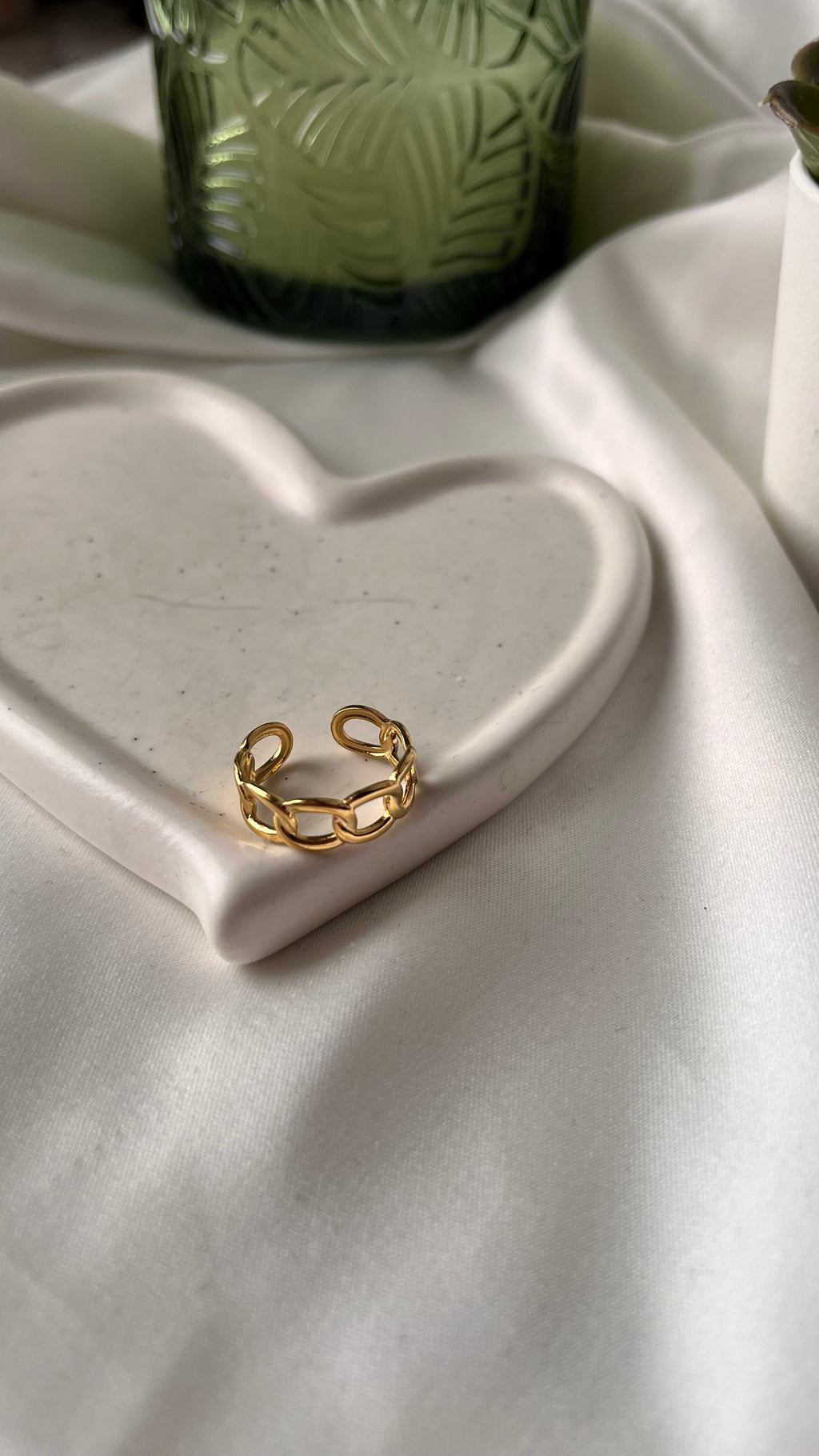 Dottie gold ring