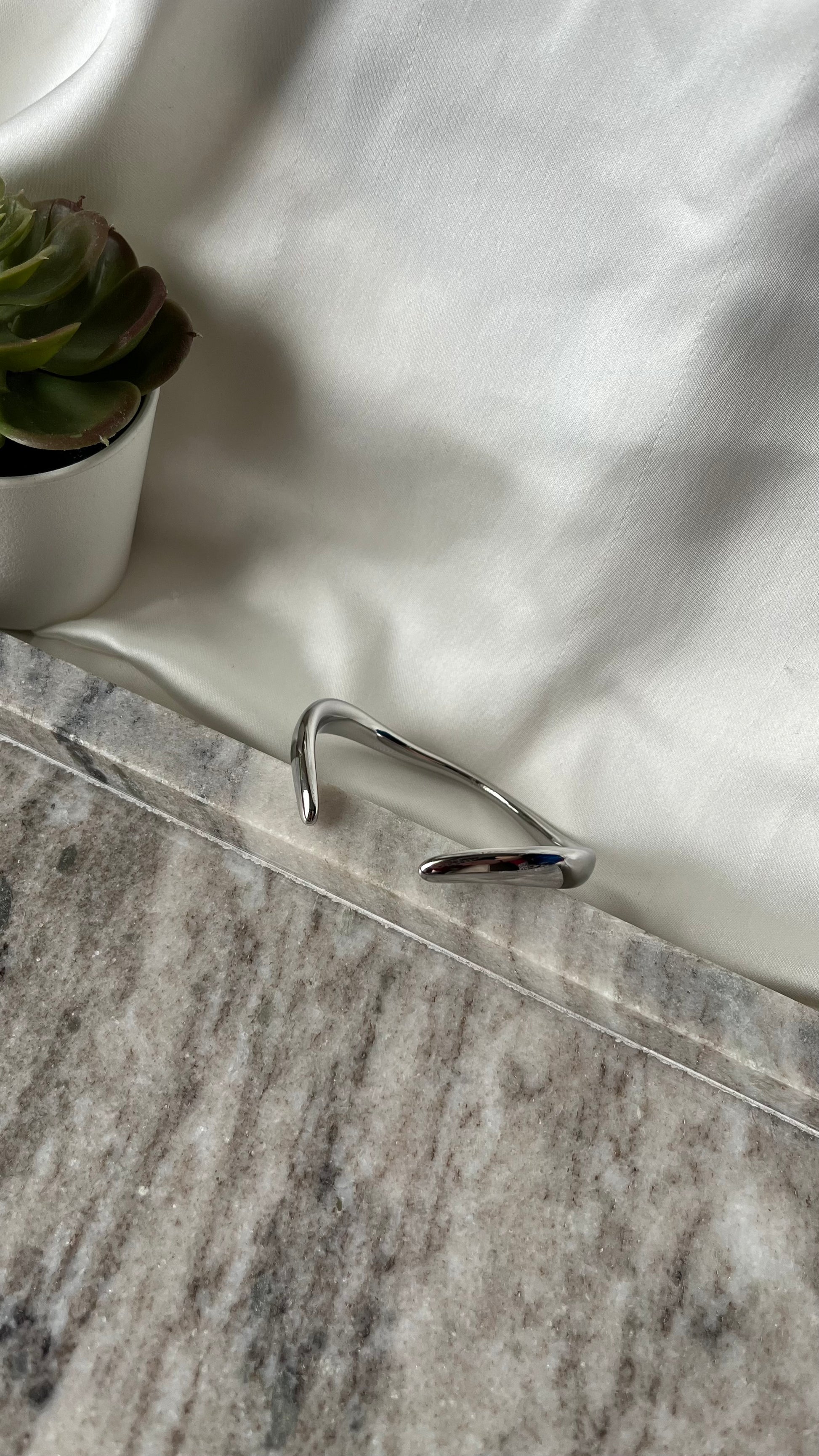 Minos Bracelet Silver