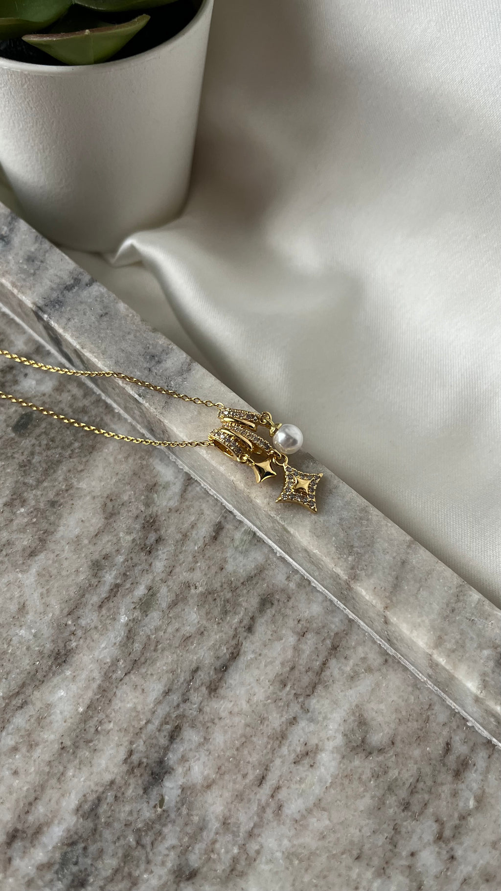 Stella Gold Necklace