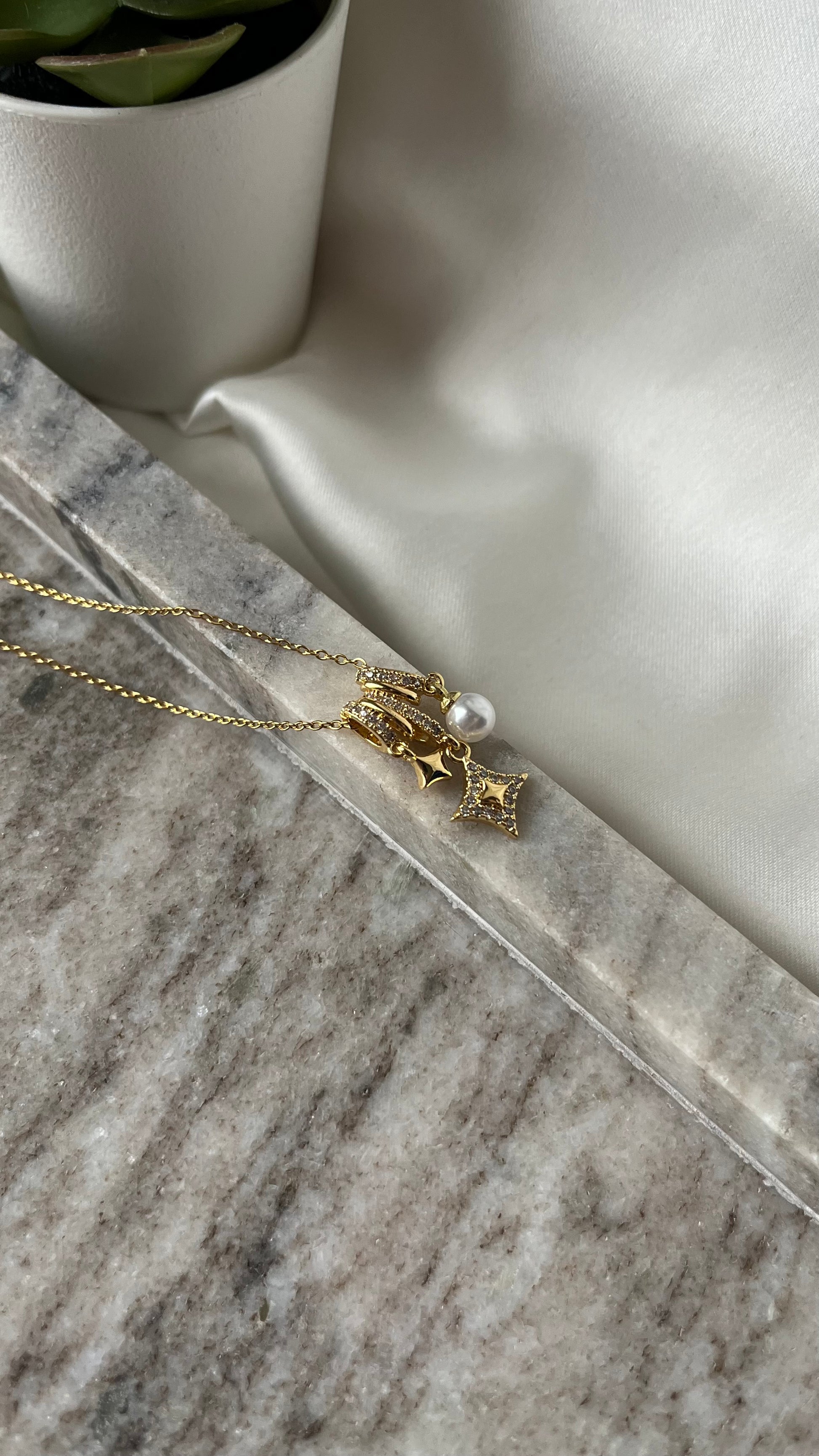 Stella Gold Necklace