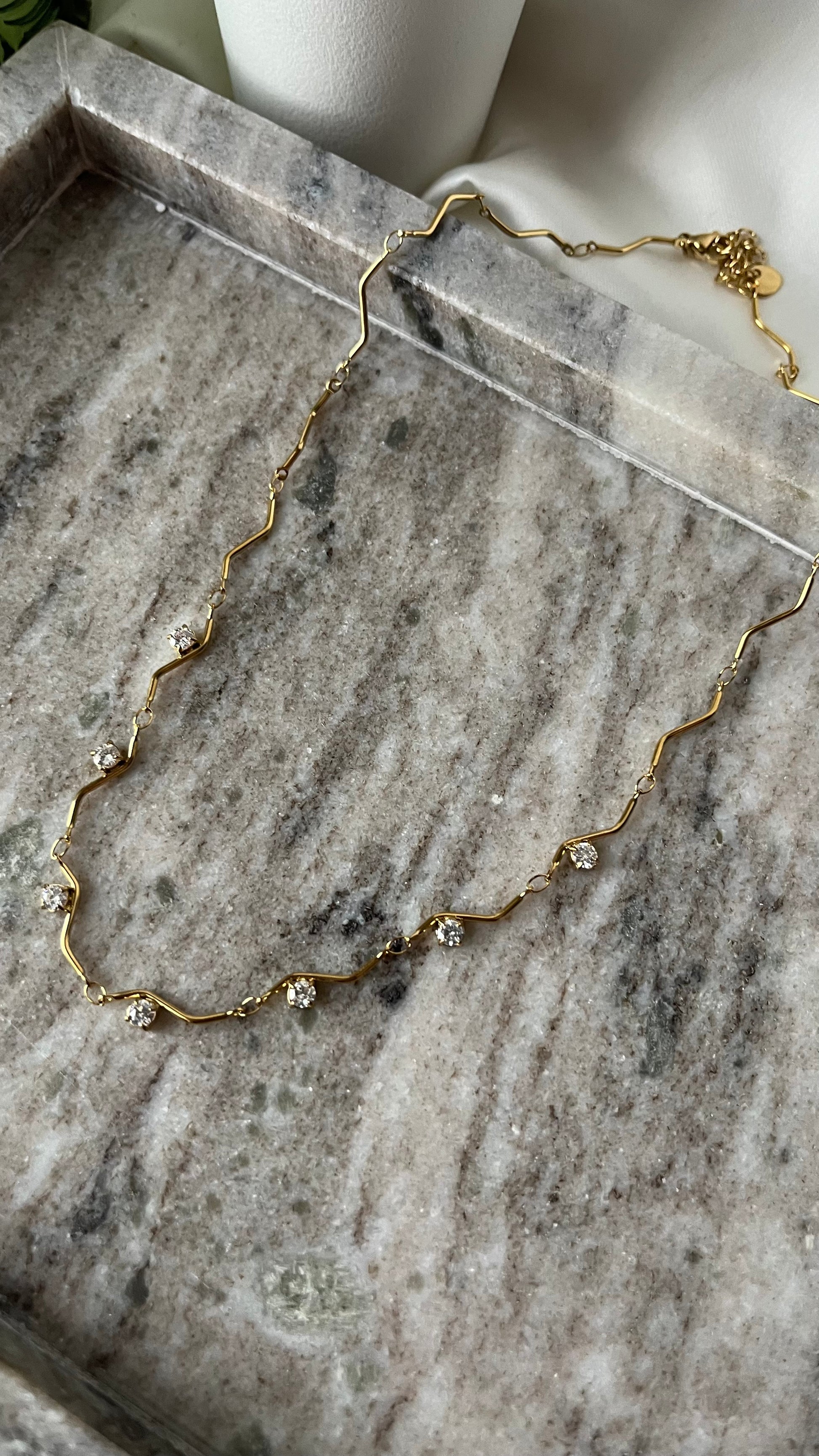 Odette Necklace Gold