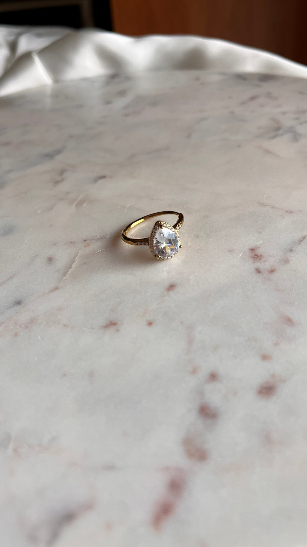 Crystal Teardrop Ring Gold