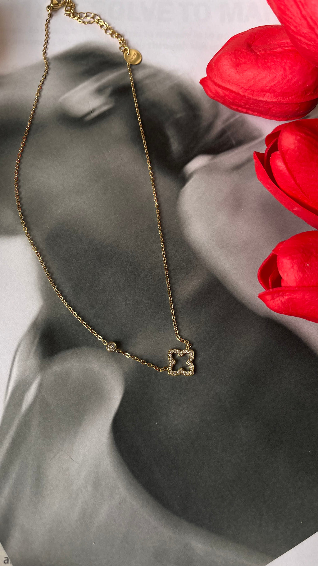 Leila Gold necklace