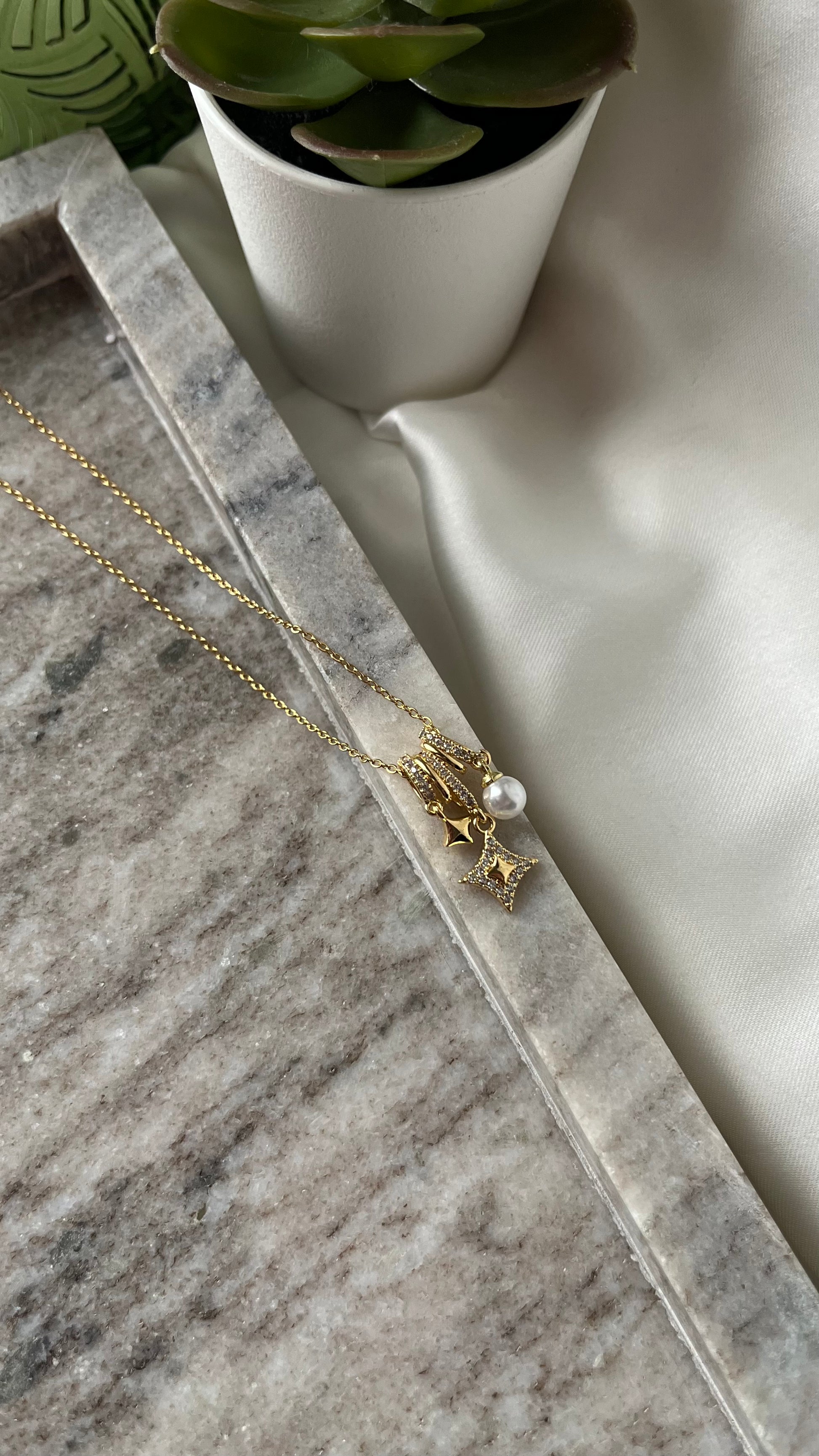 Stella Gold Necklace