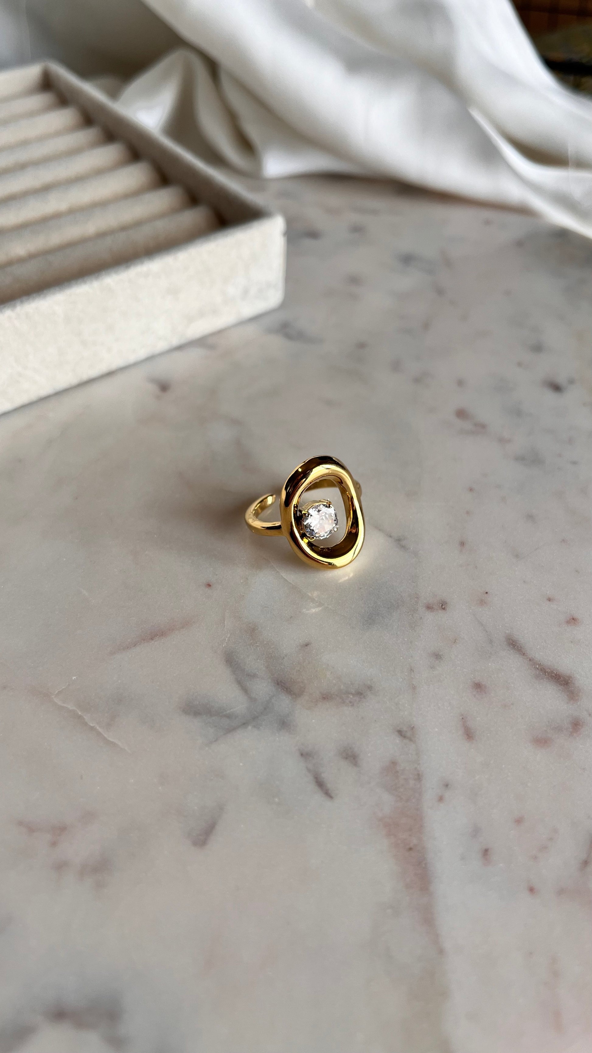 Ophelia gold ring