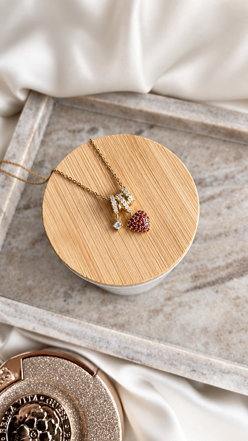 Amour Rouge Necklace