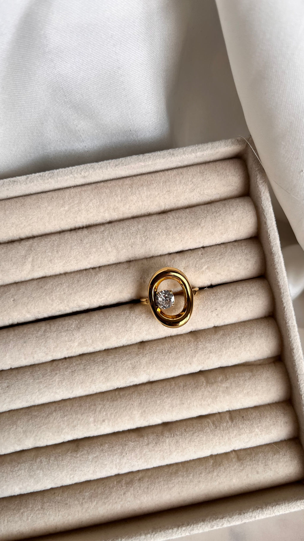 Ophelia gold ring