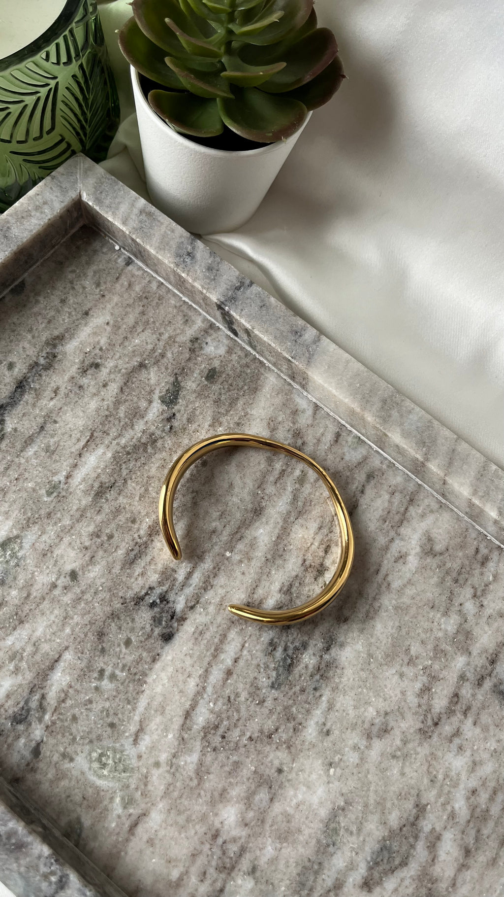 Minos Bracelet Gold