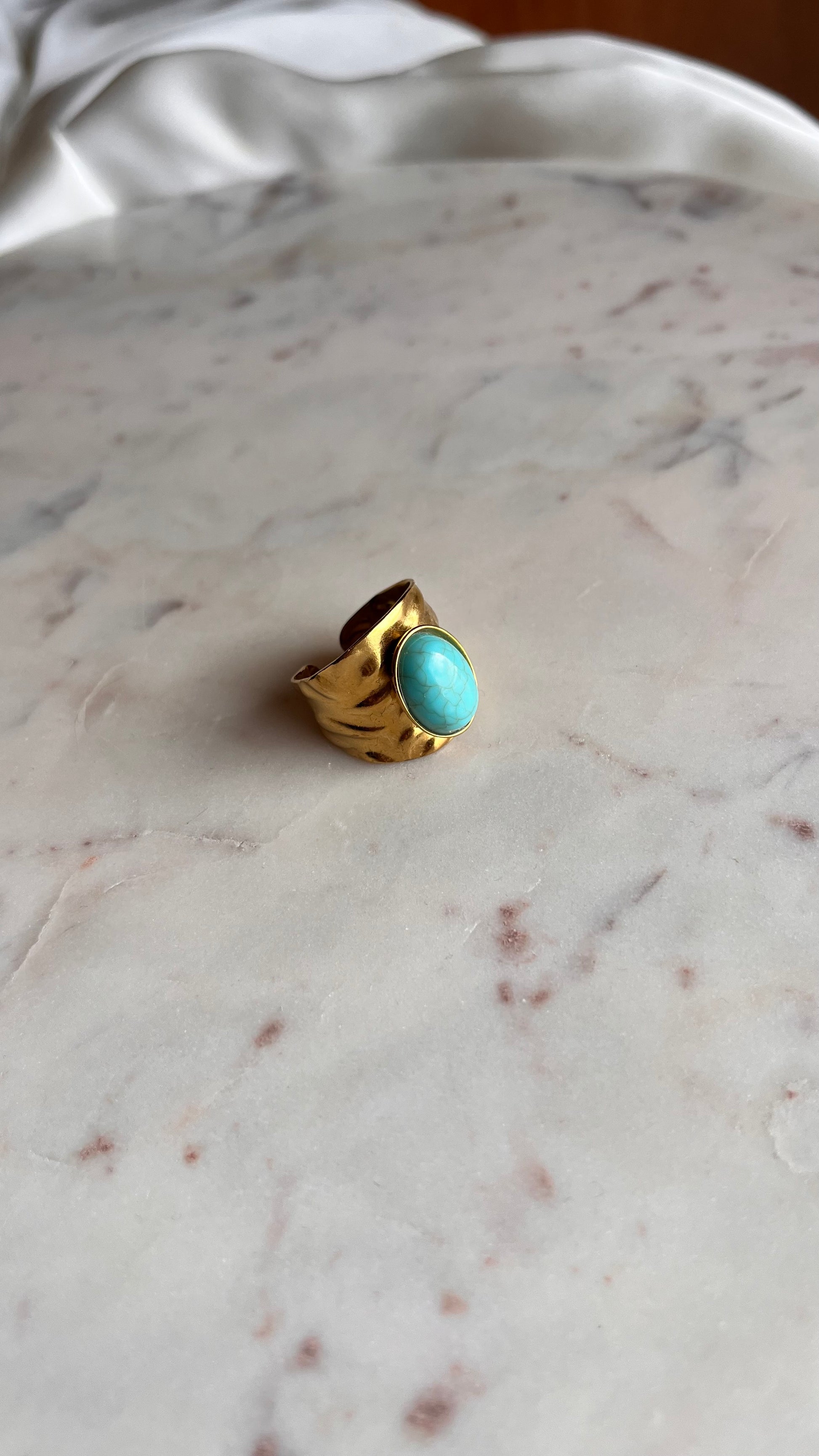 Nefeli Gold Ring