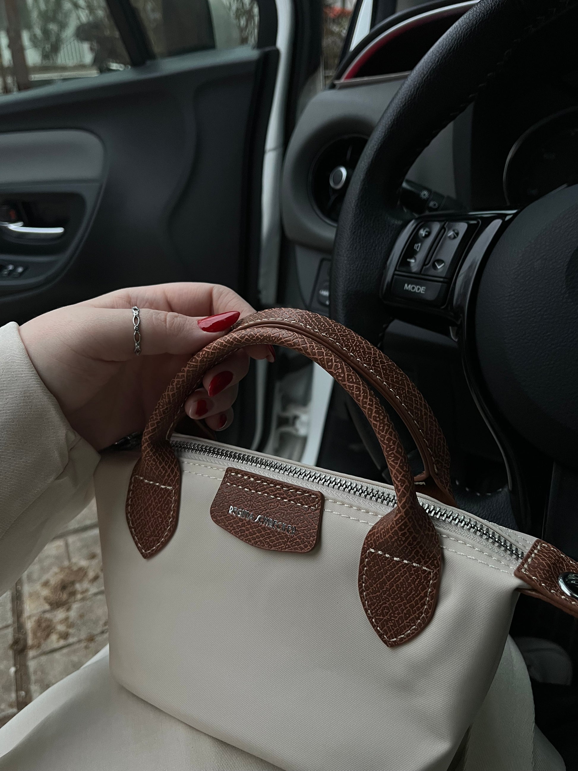 Lyon Beige