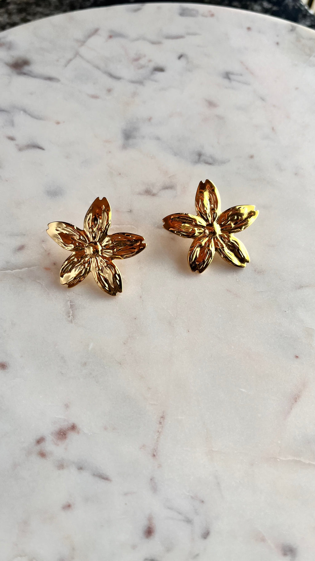 Flora gold earrings