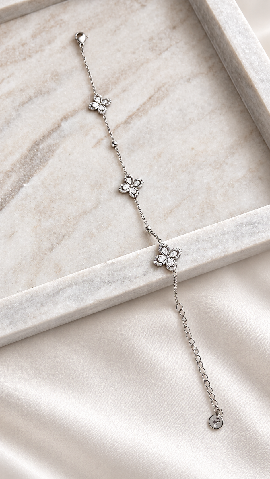 Fleur de Cristal Bracelet